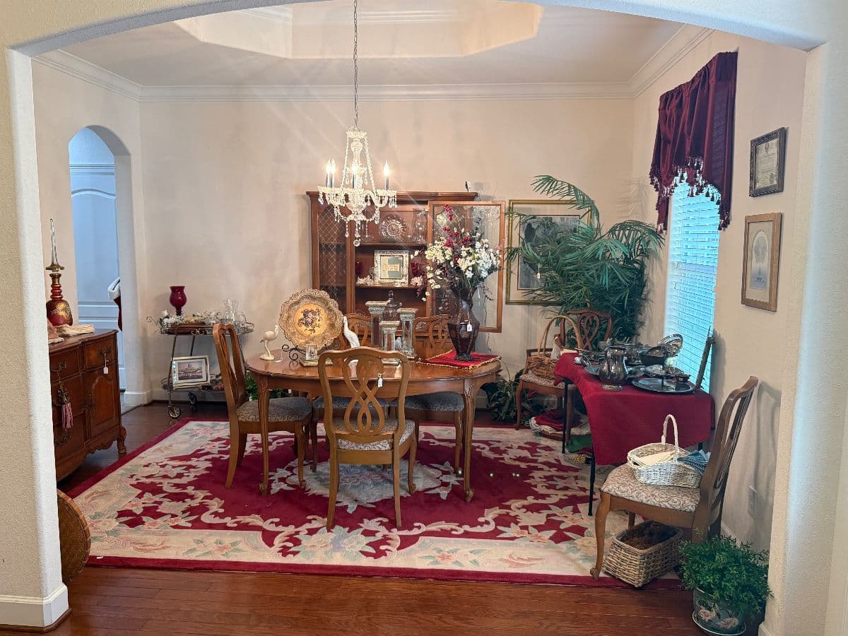 Richmond Garden Estate — Antiques, Area Rugs, Garage Full of Kitchenware & Home Décor