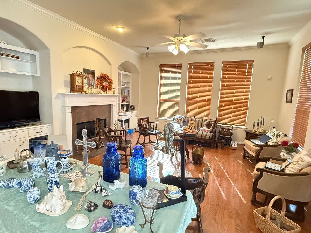 Pearland Venice Estate — Antique & Vintage Furniture, Stoneware, Art, Sewing & Garage Finds