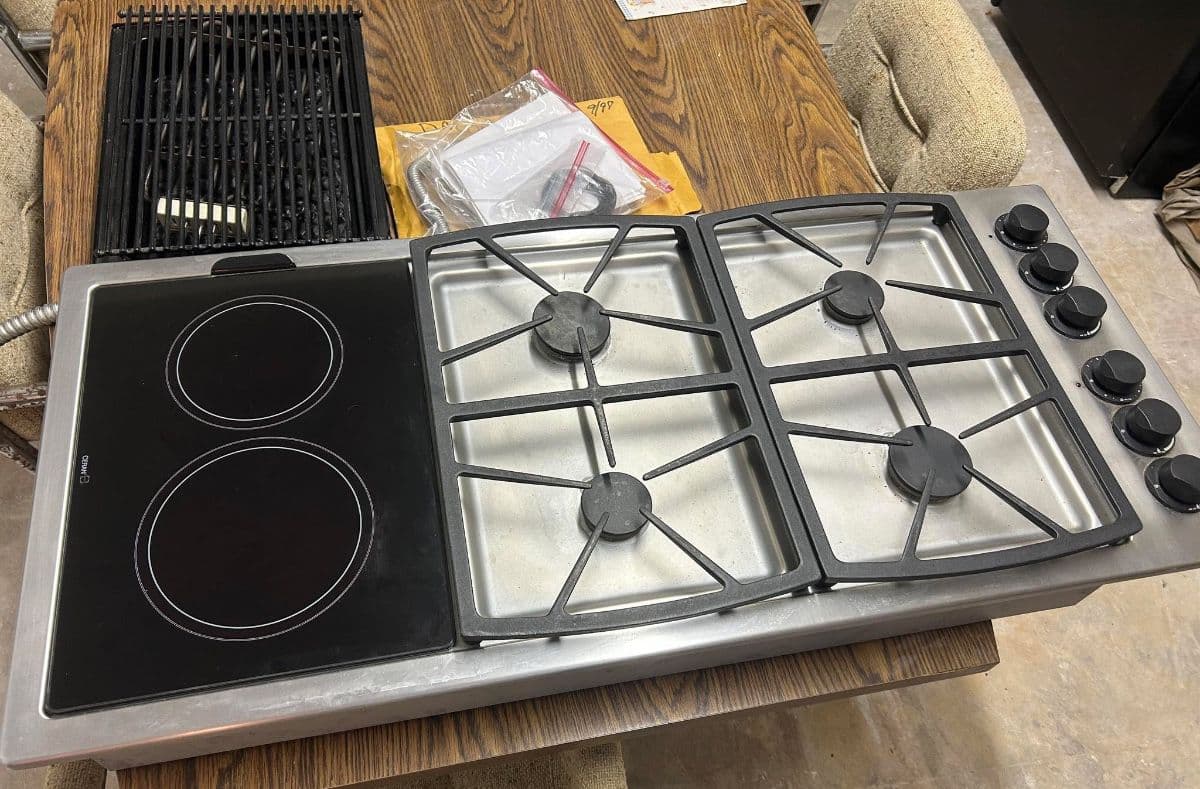 Bay City Estate Sale — Dacor Cooktop, Schwab Fireproof Safe, Welding Table & Vintage Smoker