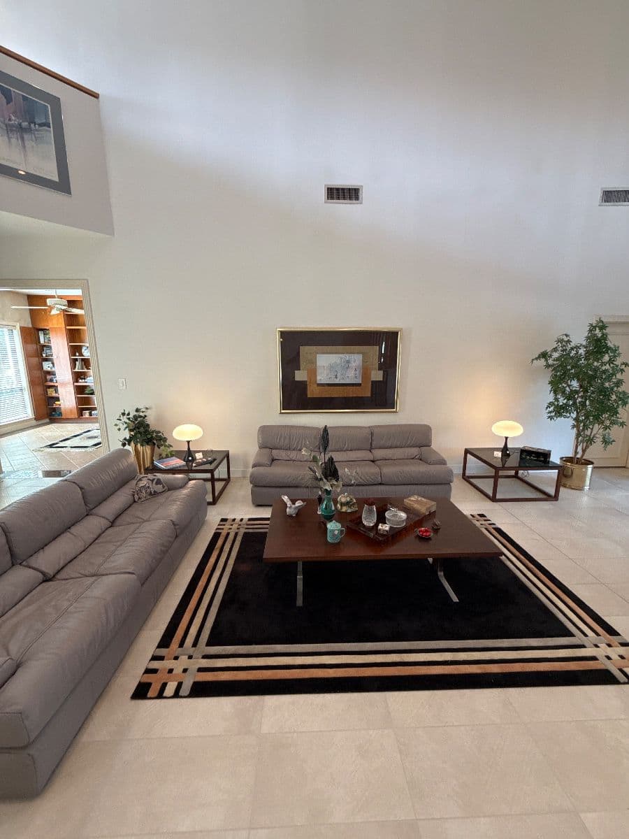 Southwest Houston Estate Brimming With Natuzzi Leather, Laurel Lamps & Vintage Boutique Fashion
