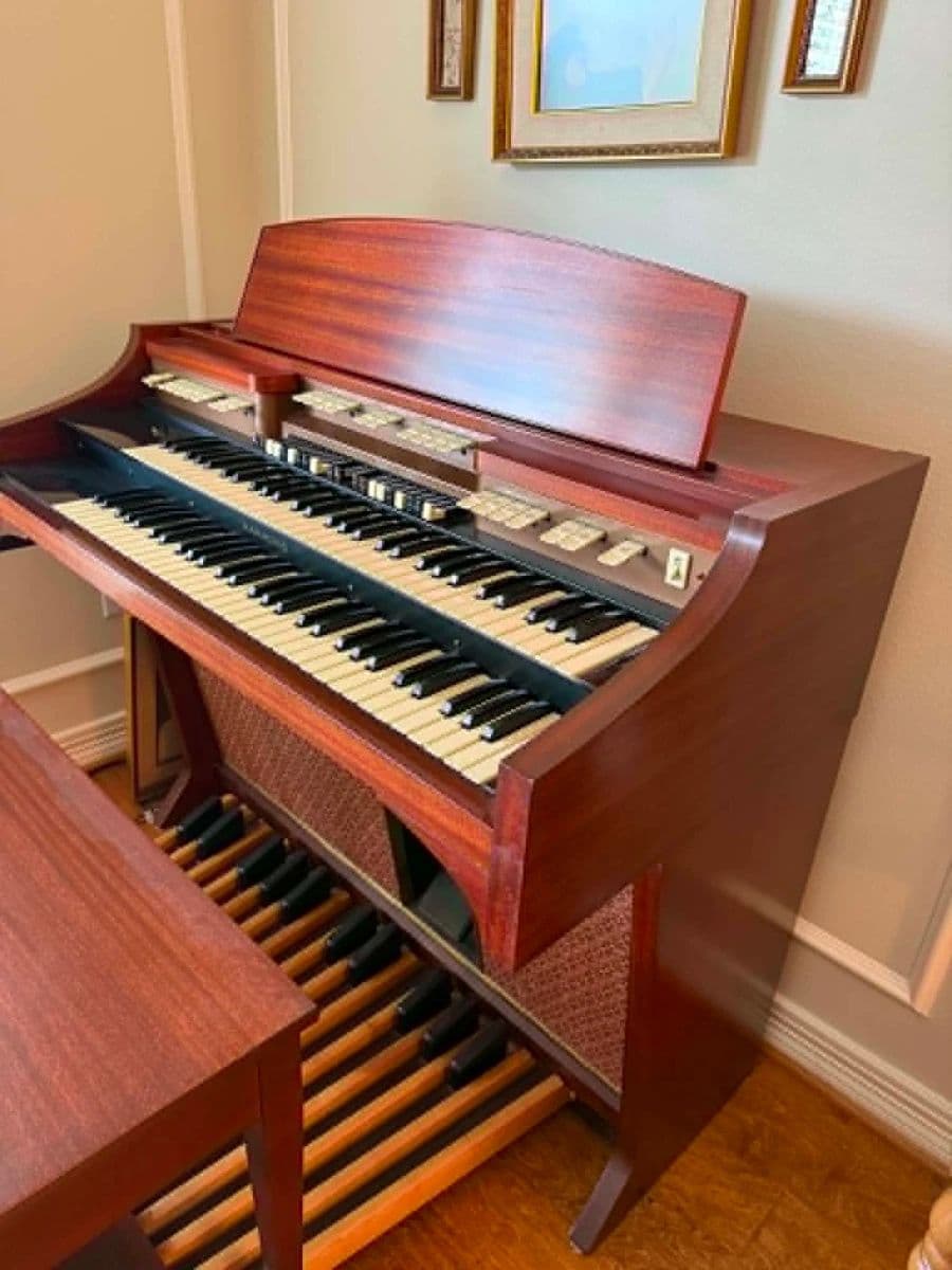 Greatwood Fashionista Estate — Designer Clothing, Fur Coats, Hammond Organ & Curated Furnishings