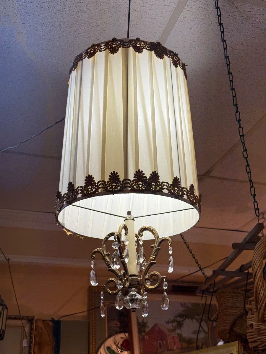 Red Queen's Attic Rosenberg — Vintage Brass, Pyrex, Art & Estate Treasures