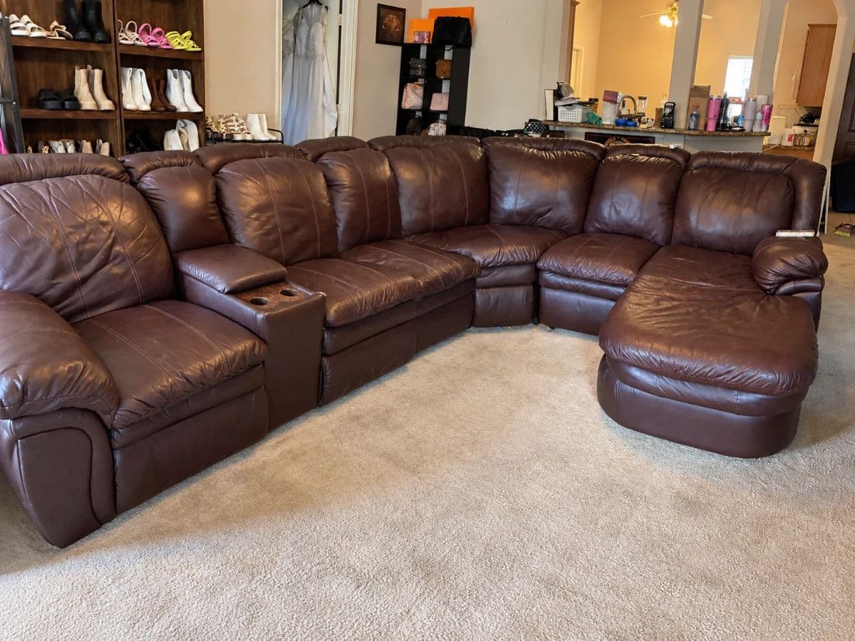 Tomball In-Home Estate Sale: Designer-Style Bags, Howard Miller Bedroom & 85-Inch TV