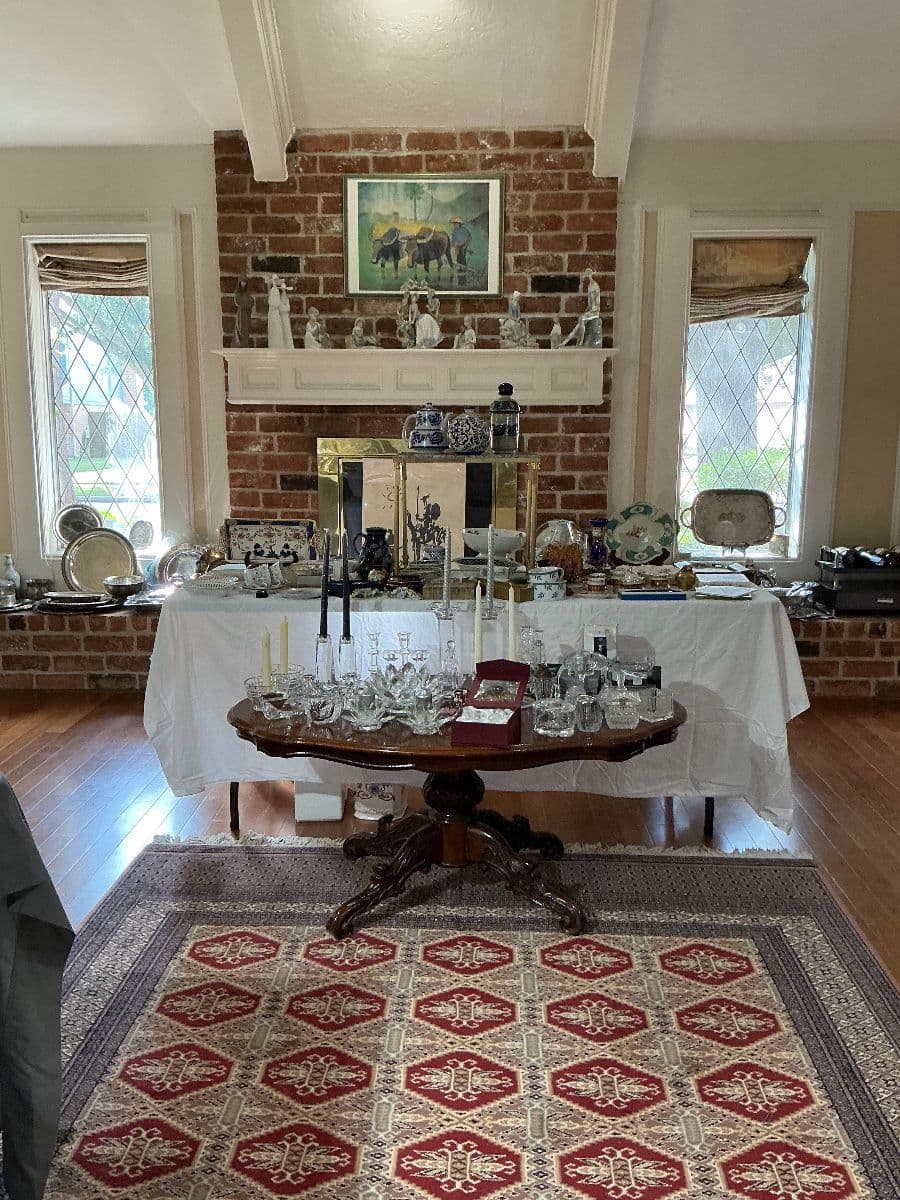 West Houston Full-House Clearout — Crystal, Sterling Jewelry, Vintage Fashion & Furniture