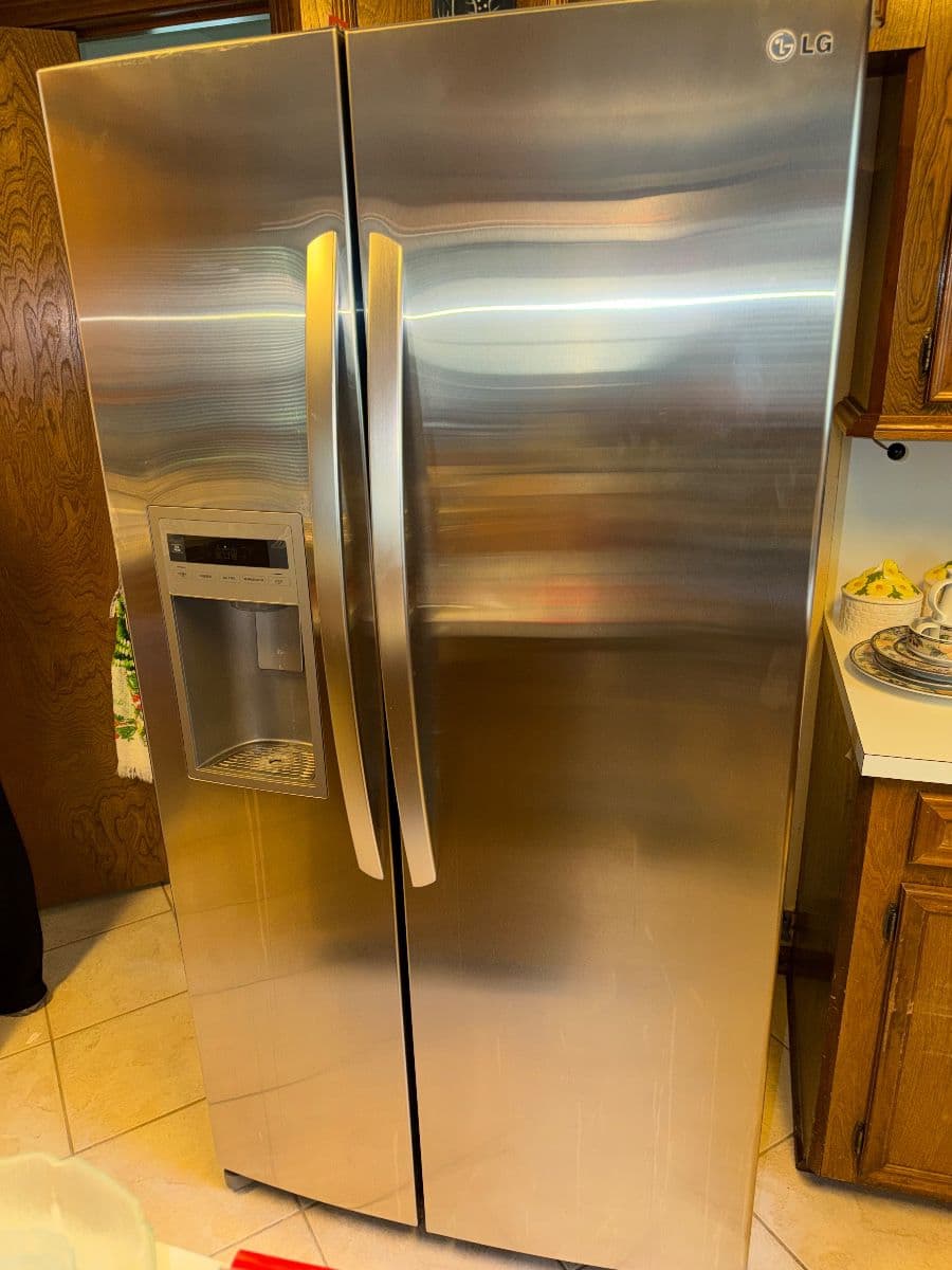 Spring Estate Sale — Appliances, Stoneware & Kitchen Collectibles (50% Off)