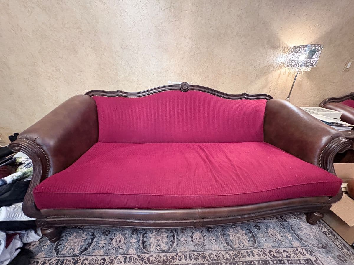 Richmond Estate Sale for Shoppers Hauling Large Pieces