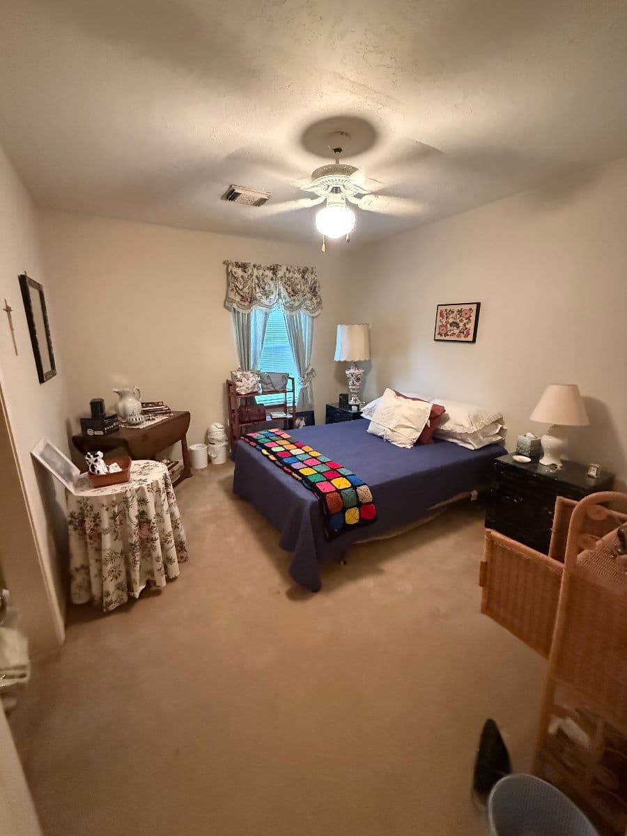 Houston Jewelry & Accessories & Art & Collectibles Estate Sale