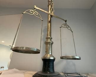 River Oaks Area Estate Sale — Ethan Allen, Marge Carson, Designer Fashion, and Appliances
