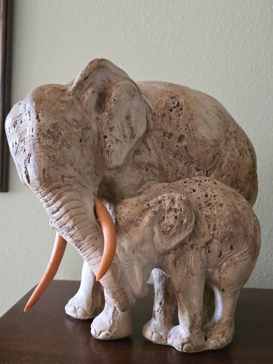 Stafford Antique Supersale at Mike & Clark Showroom — Comics, Coins, African Art & Chandeliers