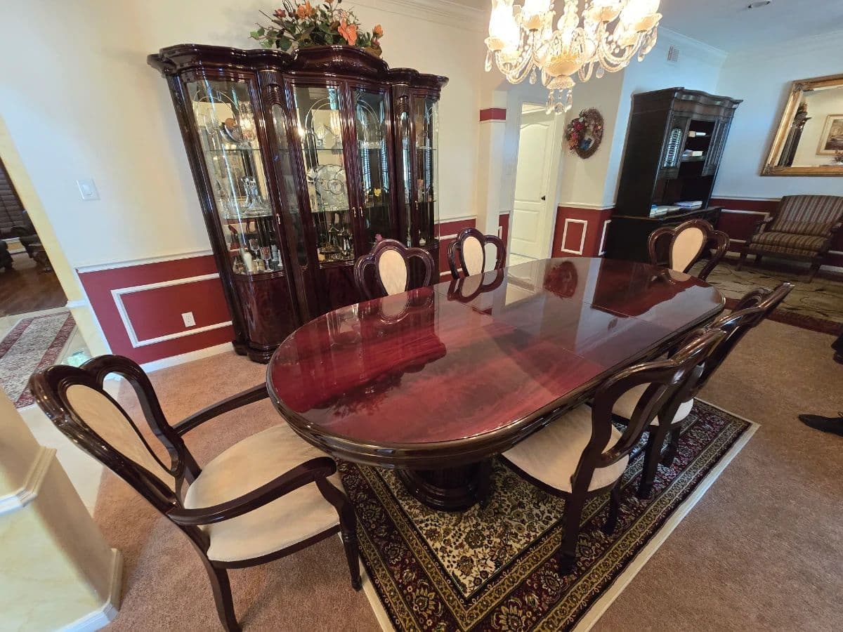 Sugar Land New Territory Furniture Downsizing — Natuzzi Leather & Italian Dining