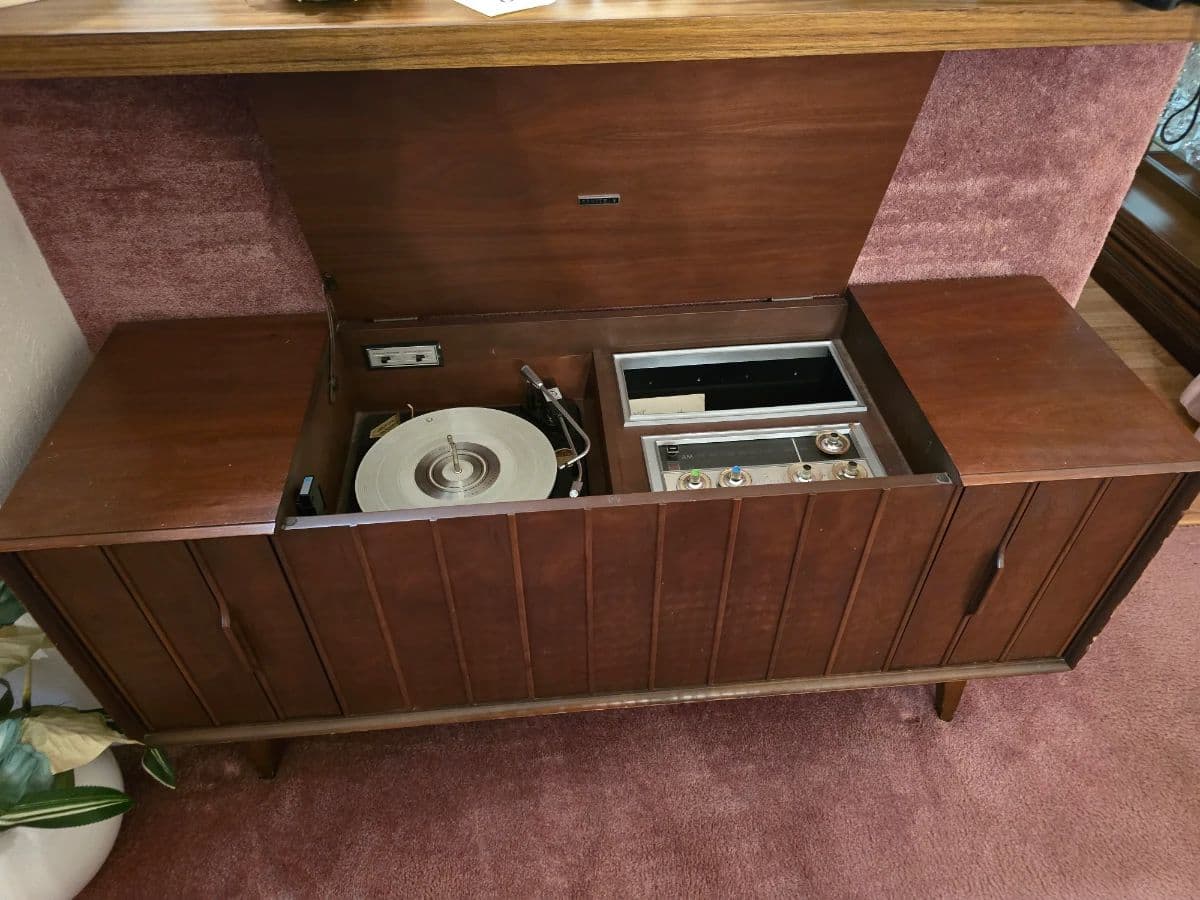 Cypressdale Mid-Century Estate Sale — Zenith Console, MCM Dining Set & Collectibles