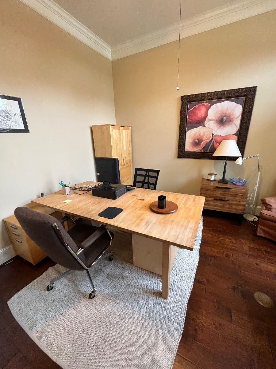 Casually Elegant Estate Sale in Spring Branch
